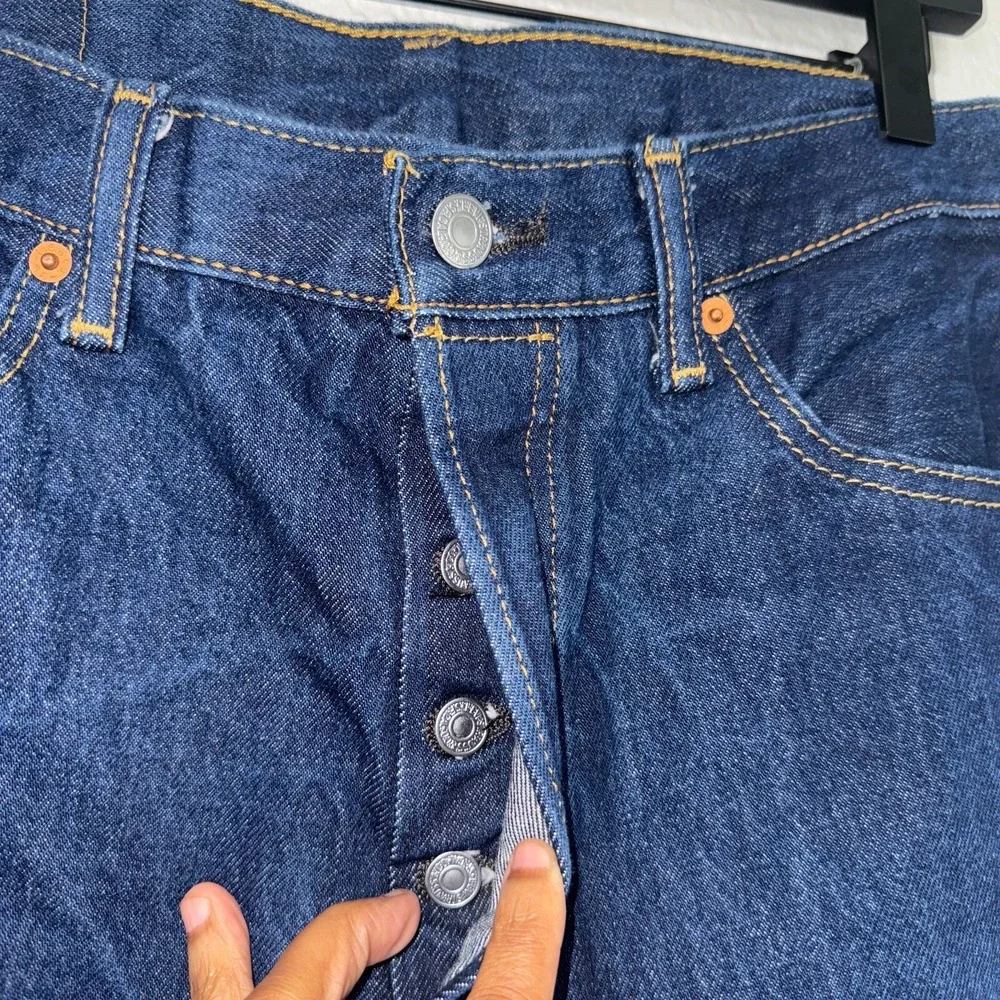 Levi's 501 Straight Jeans Men's 34x32 (fits 30x29)  Blue Denim Cotton Button-fly